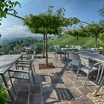 Weingut Essgut Schlafgut Sabathihof-dillinger 여관 Glanz an der Weinstraße