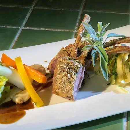 Weingut Essgut Schlafgut Sabathihof-dillinger Fogadó *