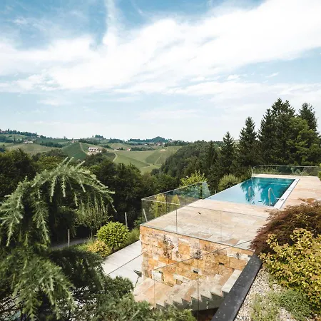 Weingut Essgut Schlafgut Sabathihof-dillinger بيت ريفي