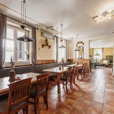 Värdshus Weingut Essgut Schlafgut Sabathihof-dillinger Glanz an der Weinstraße