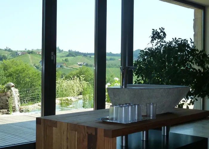 بيت ريفي Weingut Essgut Schlafgut Sabathihof-dillinger *