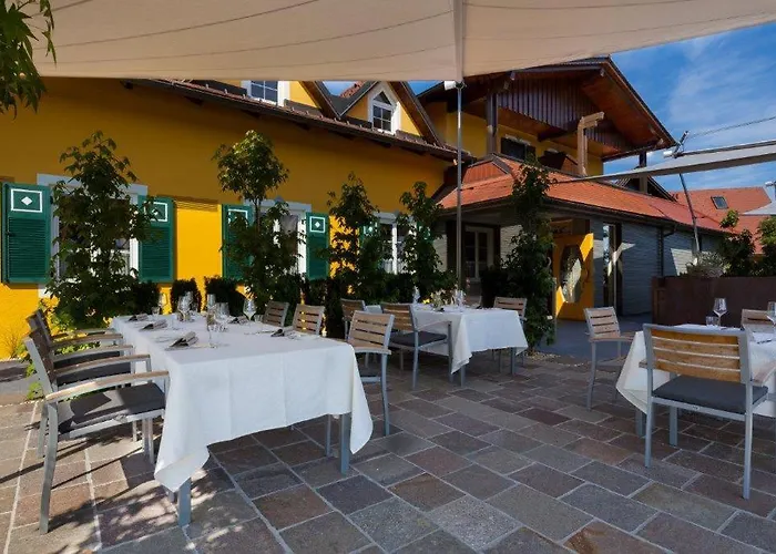 Weingut Essgut Schlafgut Sabathihof-dillinger Värdshus Glanz an der Weinstraße