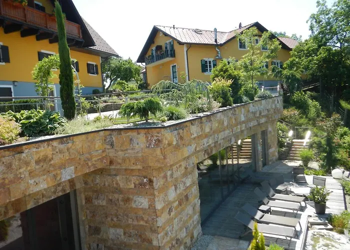 Weingut Essgut Schlafgut Sabathihof-dillinger بيت ريفي Glanz an der Weinstraße