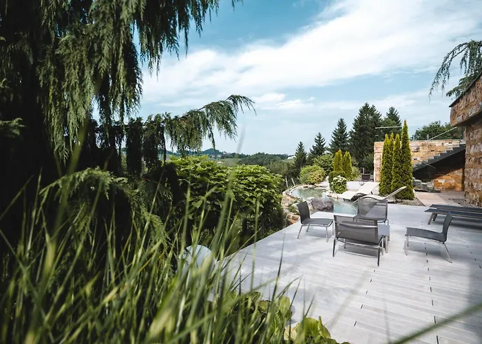 Weingut Essgut Schlafgut Sabathihof-dillinger *