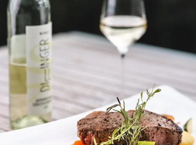 Weingut Essgut Schlafgut Sabathihof-dillinger بيت ريفي Glanz an der Weinstraße