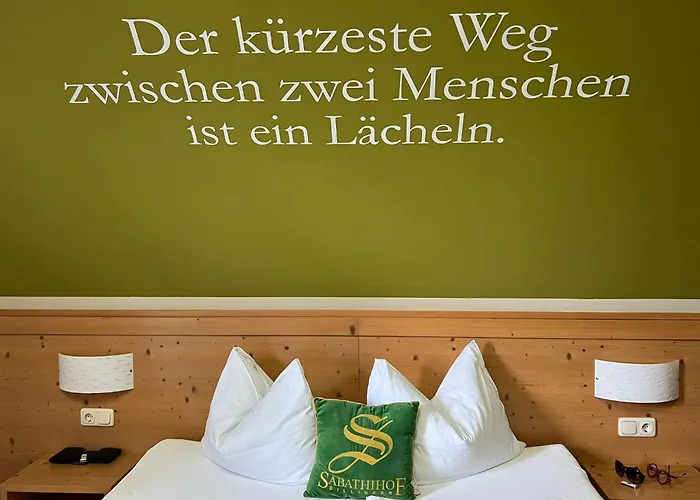 Weingut Essgut Schlafgut Sabathihof-dillinger * Glanz an der Weinstraße