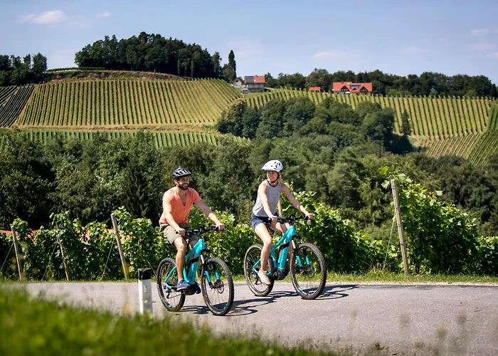 Weingut Essgut Schlafgut Sabathihof-dillinger * Glanz an der Weinstraße