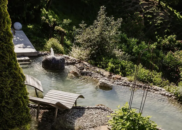 Värdshus Weingut Essgut Schlafgut Sabathihof-dillinger *