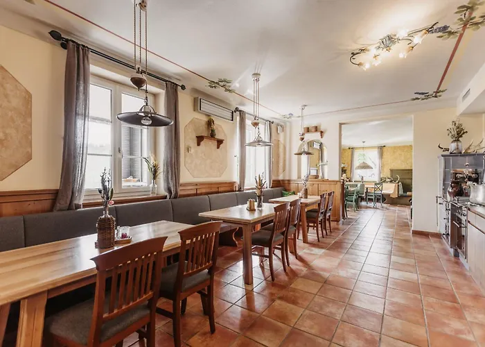 Värdshus Weingut Essgut Schlafgut Sabathihof-dillinger Glanz an der Weinstraße